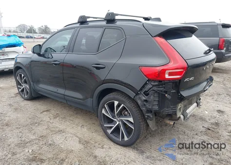 2020 Volvo Xc40 T5 R-Design from USA, damaged, VIN YV4162UMXL2347613